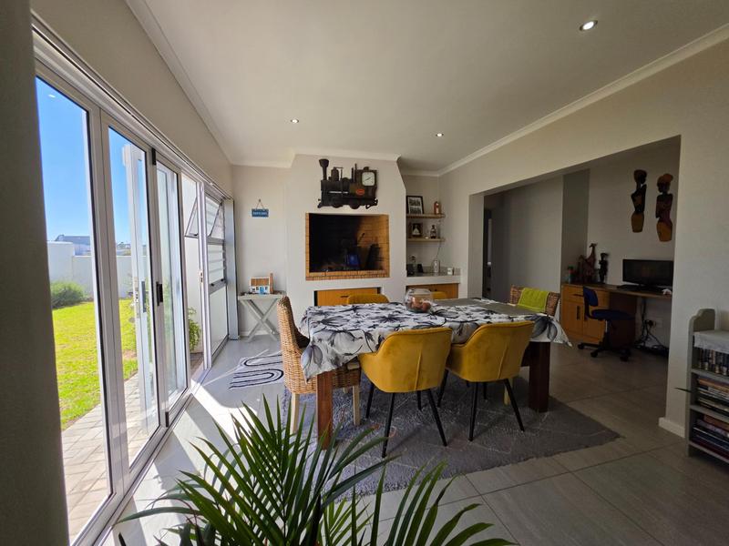 3 Bedroom Property for Sale in Lampiesbaai Western Cape